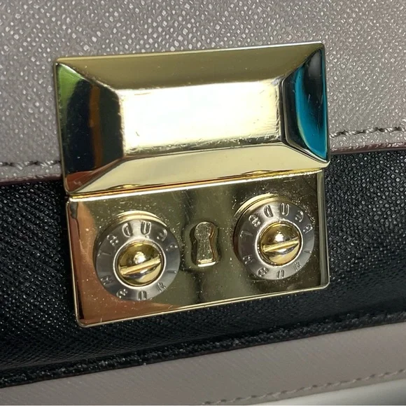 EUC Henri Bendel Crossbody - Picture 6 of 13